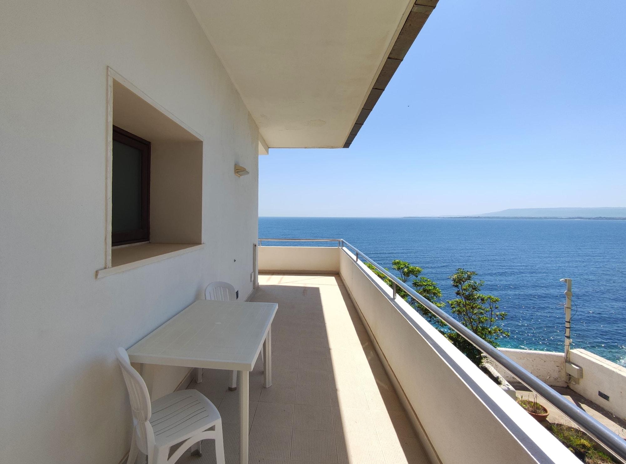 La Rosa Sul Mare Aparthotel Syracuse Bagian luar foto
