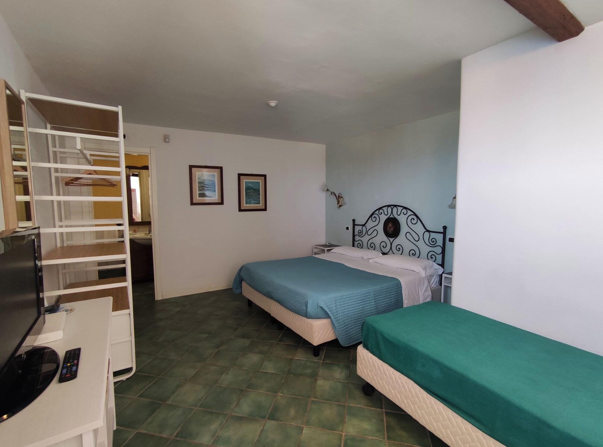 La Rosa Sul Mare Aparthotel Syracuse Bagian luar foto